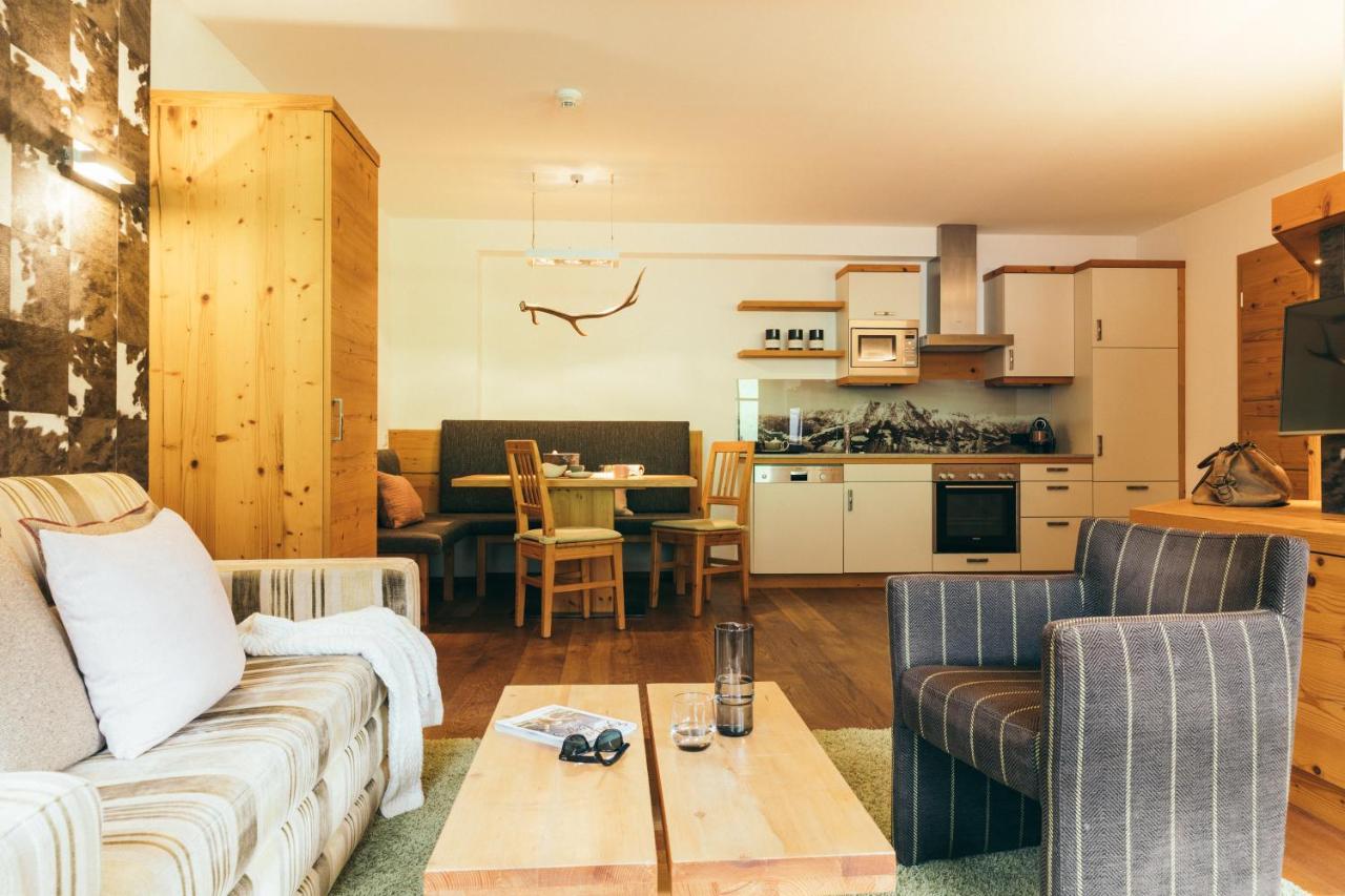 Boutique Hotel Das Rivus Леоганг Стая снимка
